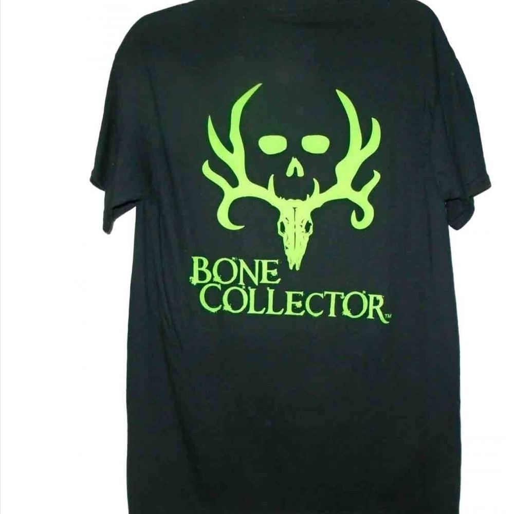 Bone Collector Black and Green Short Sleeve Tee